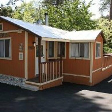 Sleepy Hollow Cabins And Hotel Crestline Bagian luar foto