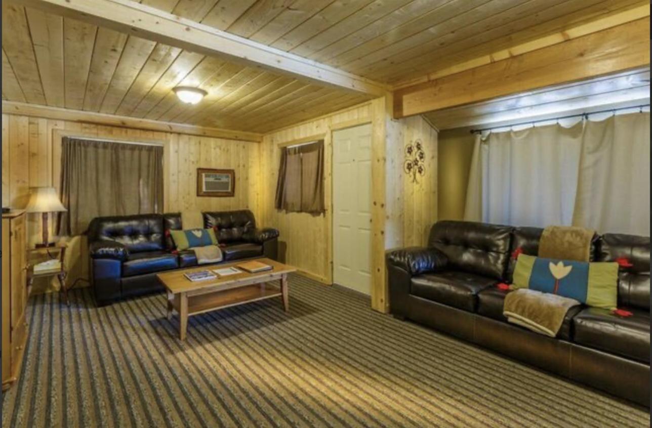 Sleepy Hollow Cabins And Hotel Crestline Bagian luar foto