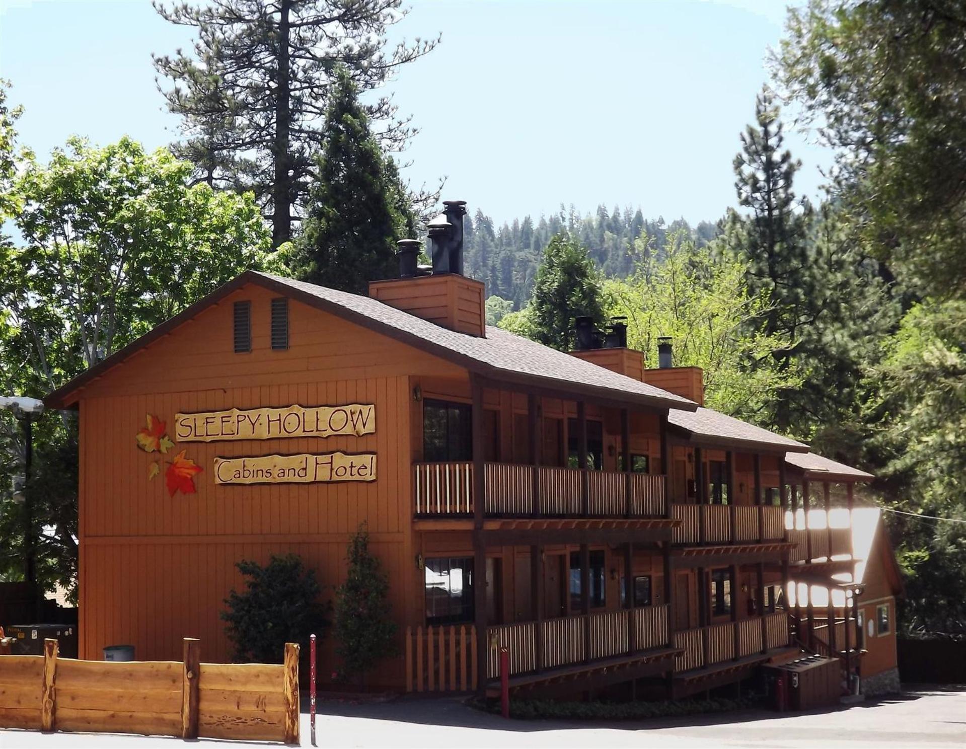 Sleepy Hollow Cabins And Hotel Crestline Bagian luar foto