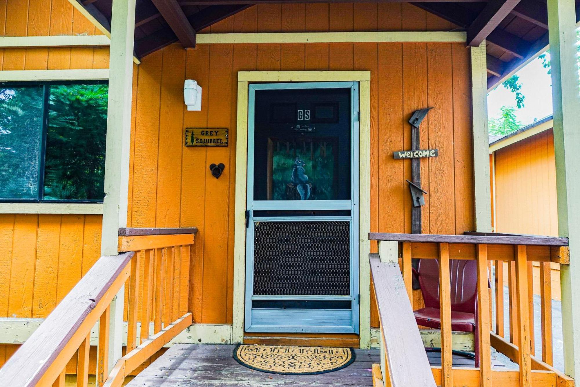 Sleepy Hollow Cabins And Hotel Crestline Bagian luar foto