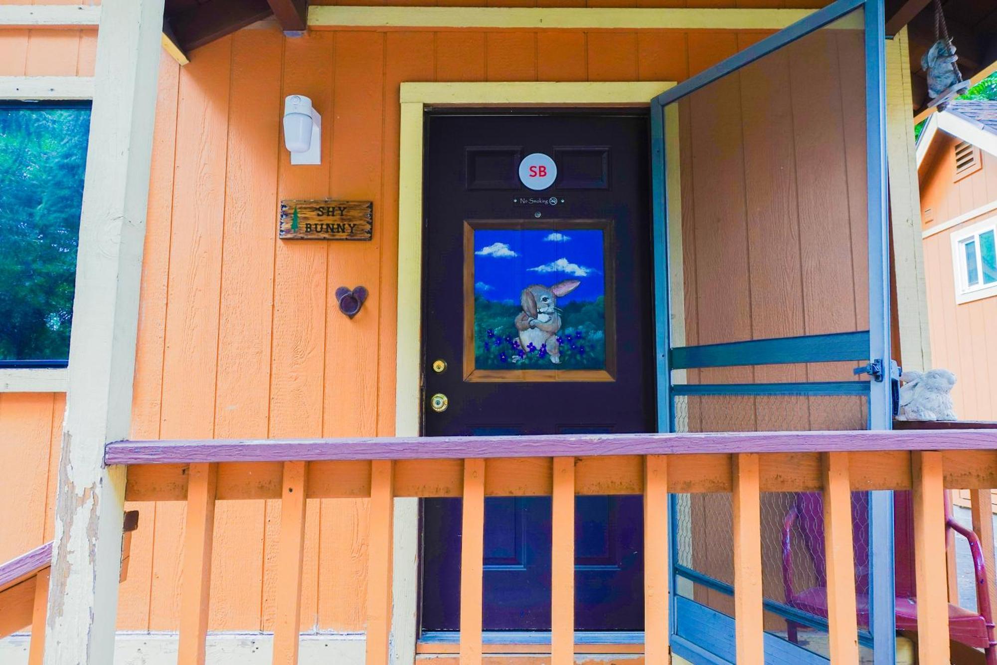 Sleepy Hollow Cabins And Hotel Crestline Bagian luar foto