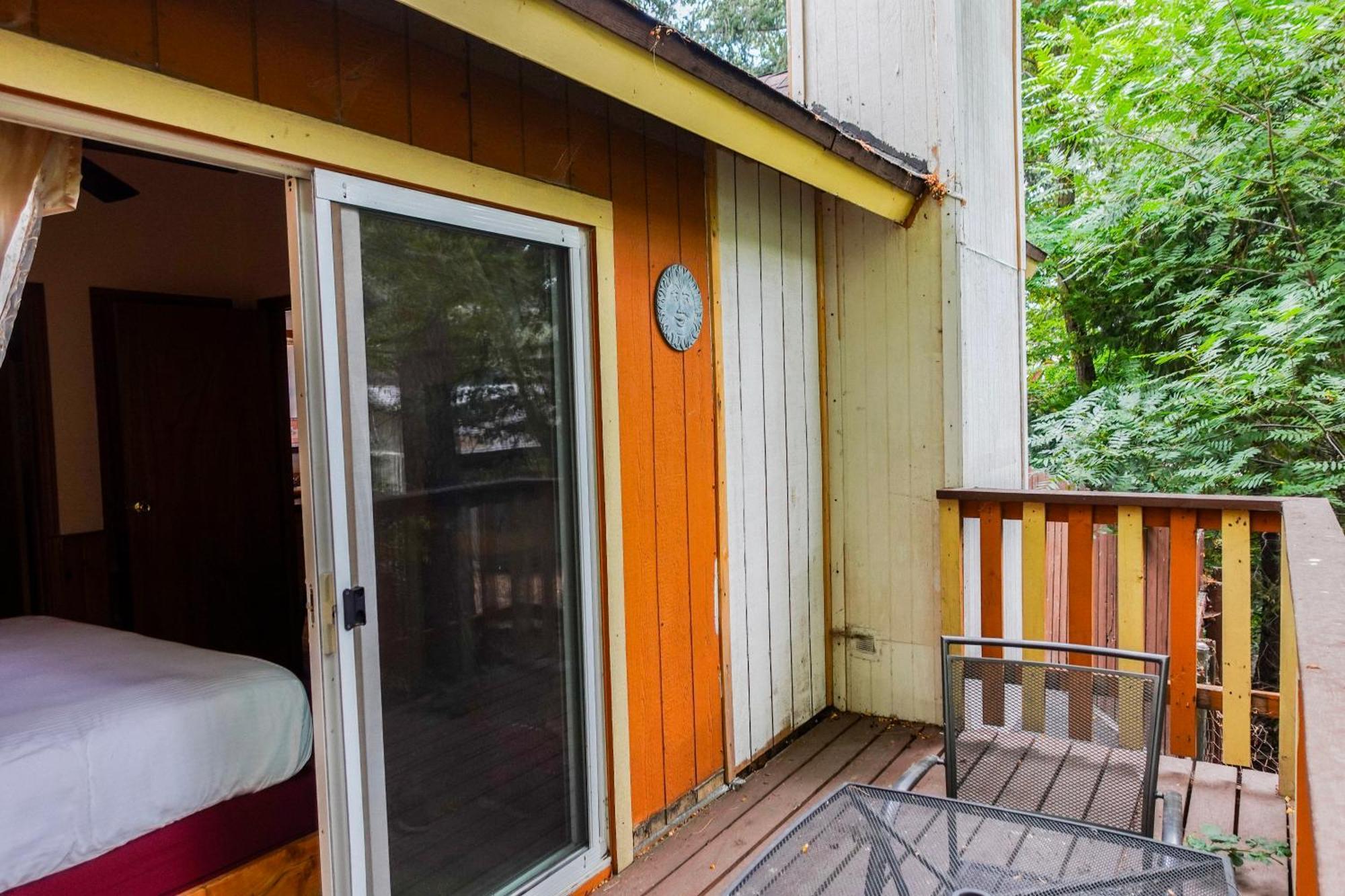 Sleepy Hollow Cabins And Hotel Crestline Bagian luar foto