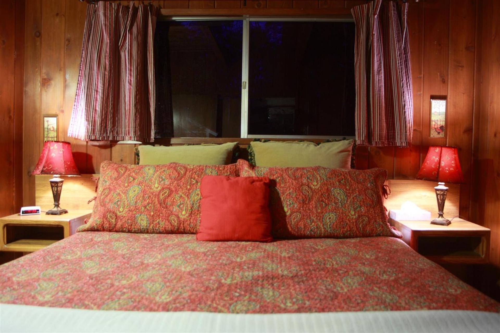 Sleepy Hollow Cabins And Hotel Crestline Bagian luar foto