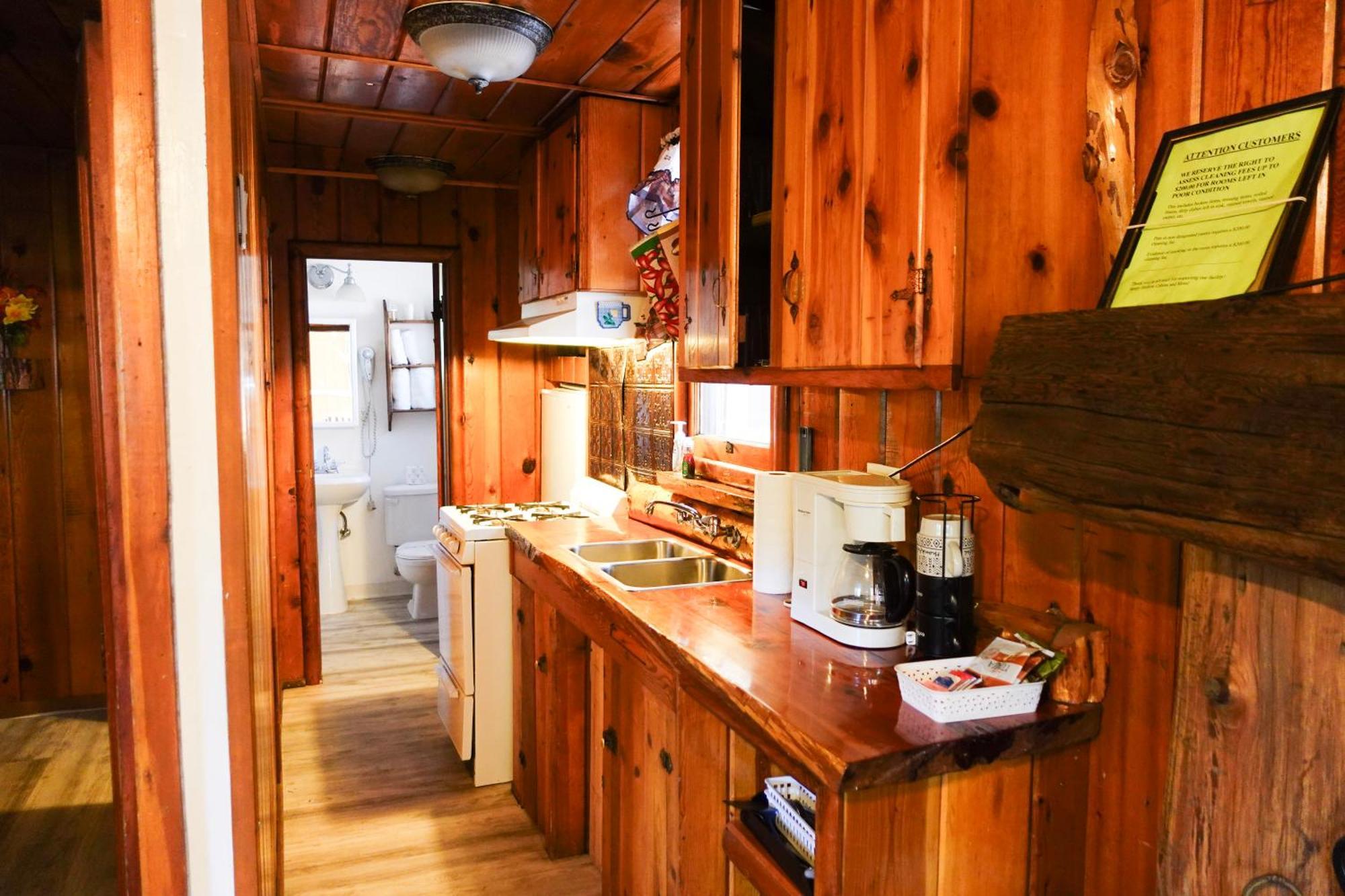 Sleepy Hollow Cabins And Hotel Crestline Bagian luar foto