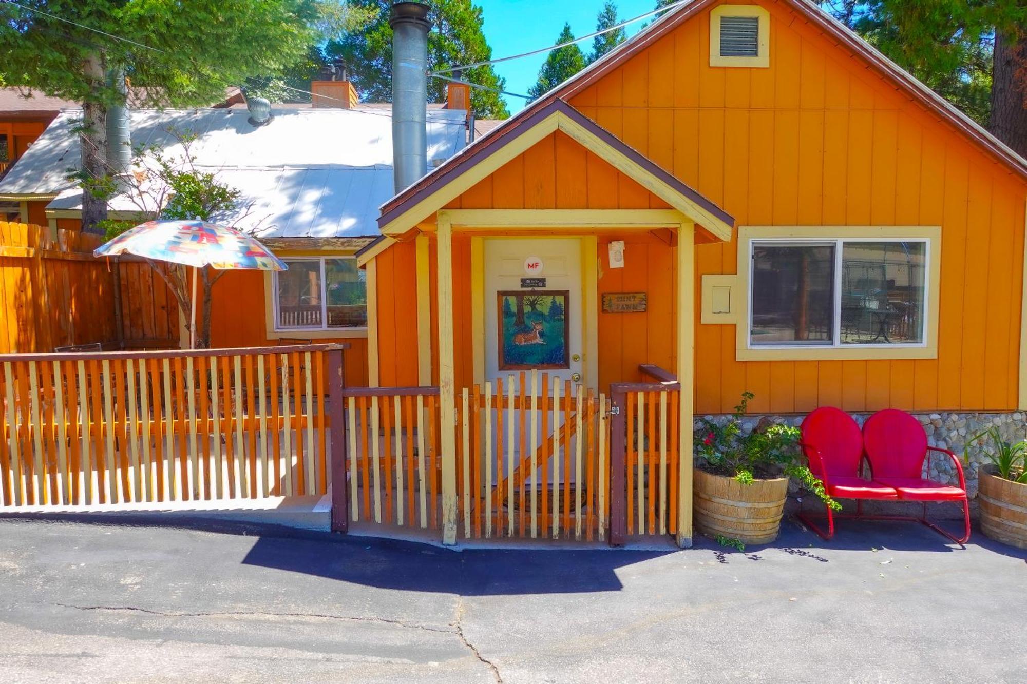 Sleepy Hollow Cabins And Hotel Crestline Bagian luar foto